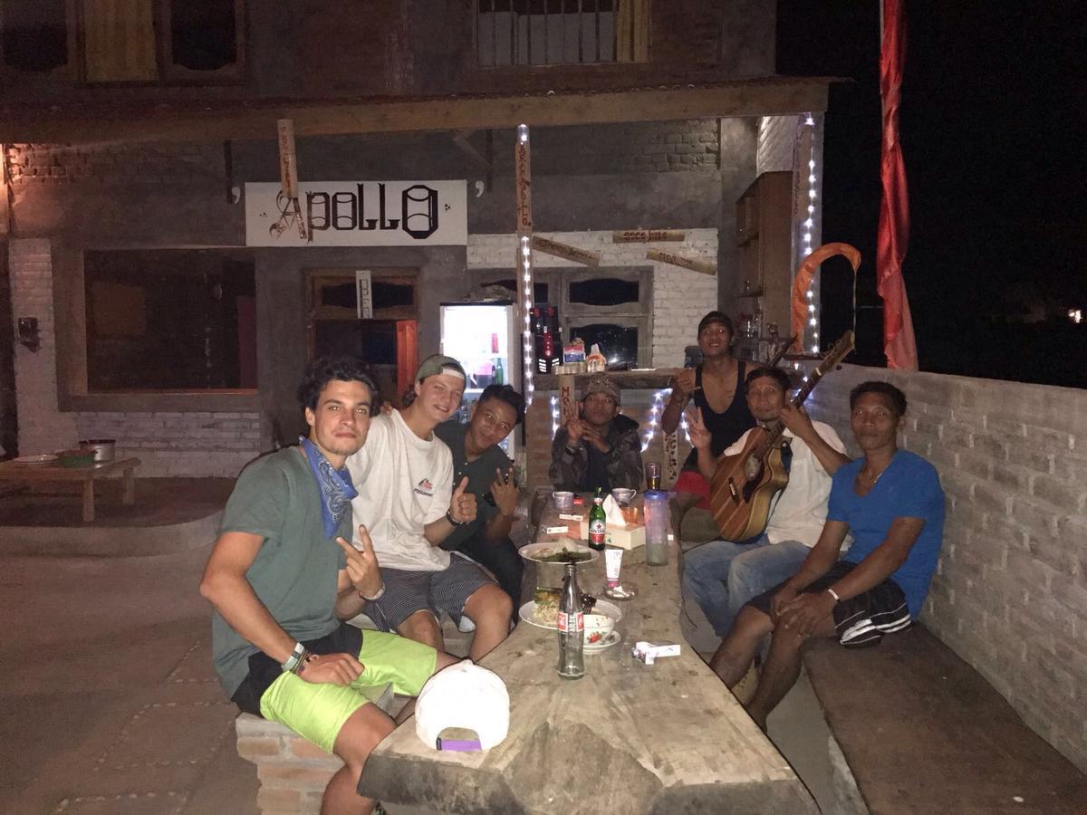 Apollo Hostel ロヴィーナ エクステリア 写真