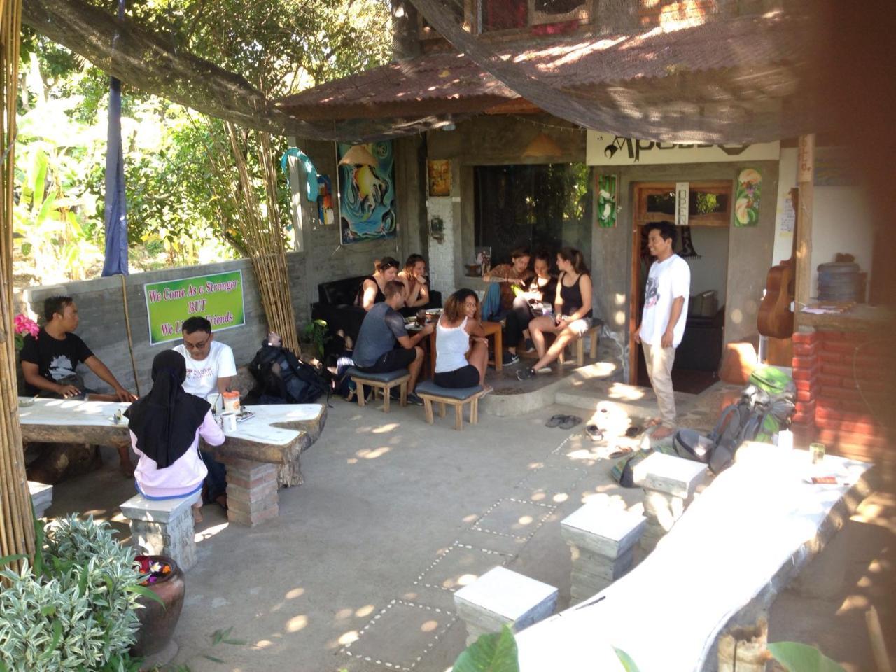 Apollo Hostel ロヴィーナ エクステリア 写真