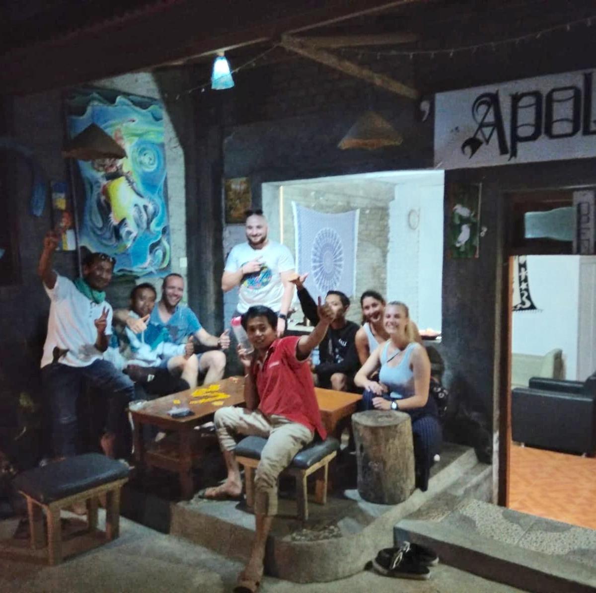 Apollo Hostel ロヴィーナ エクステリア 写真