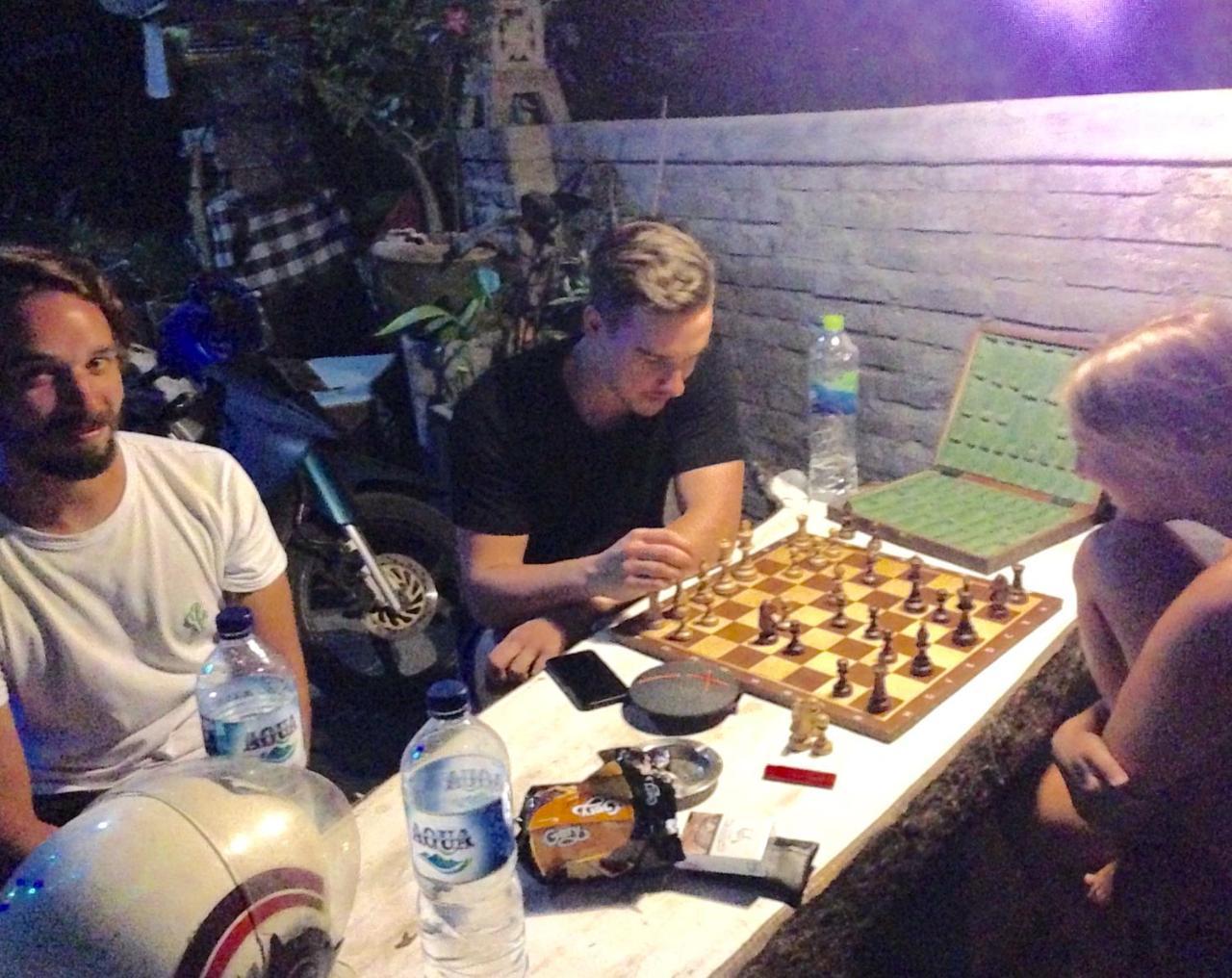 Apollo Hostel ロヴィーナ エクステリア 写真