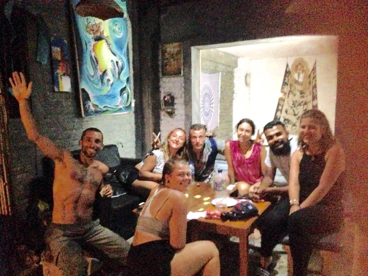 Apollo Hostel ロヴィーナ エクステリア 写真
