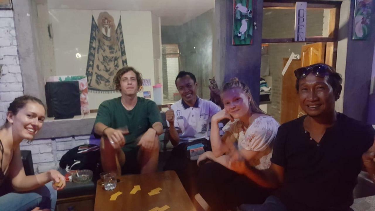 Apollo Hostel ロヴィーナ エクステリア 写真