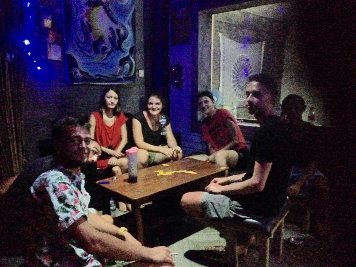 Apollo Hostel ロヴィーナ エクステリア 写真