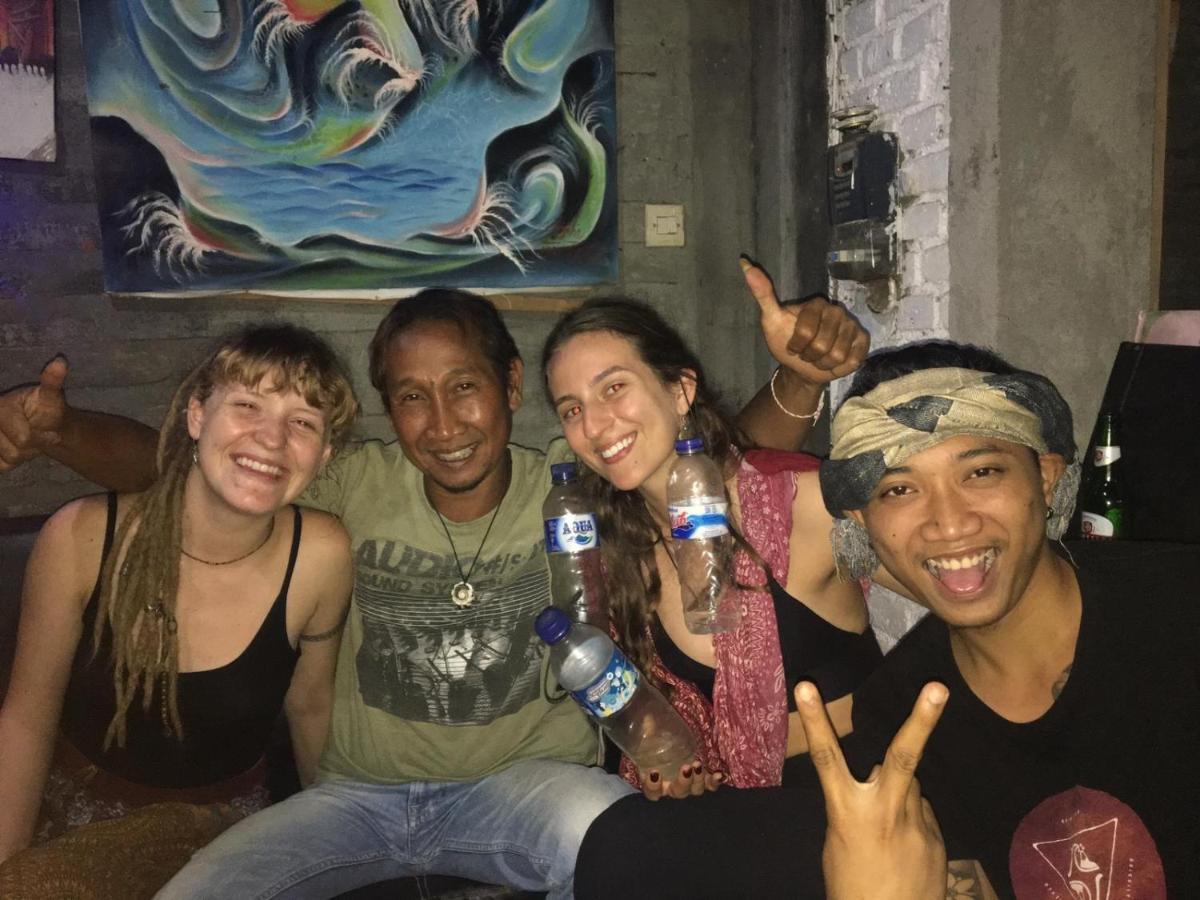 Apollo Hostel ロヴィーナ エクステリア 写真